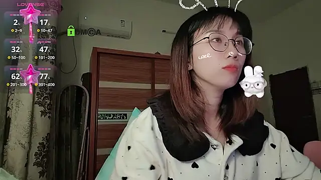 Lili 666 online show from 3, 12, 2025