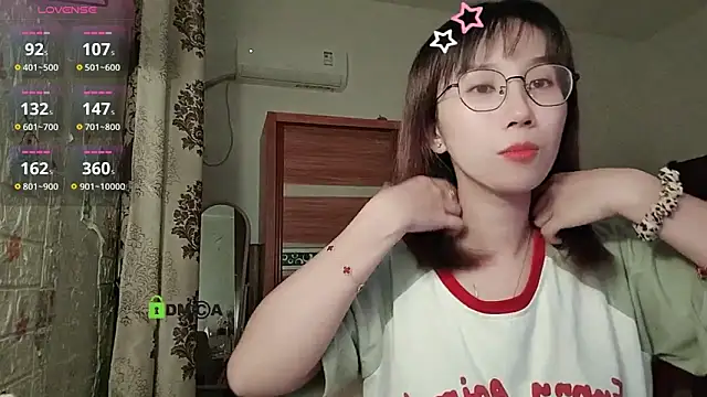 Lili 666 online show from 14, 9, 2025