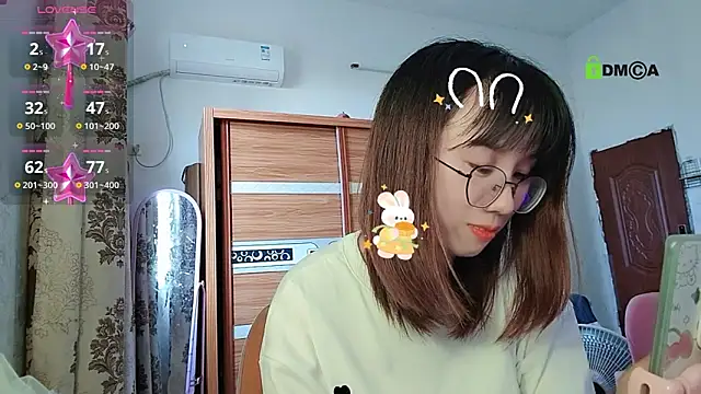 Lili 666 online show from 4, 12, 2025