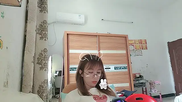 Lili 666 online show from 13, 7, 2026