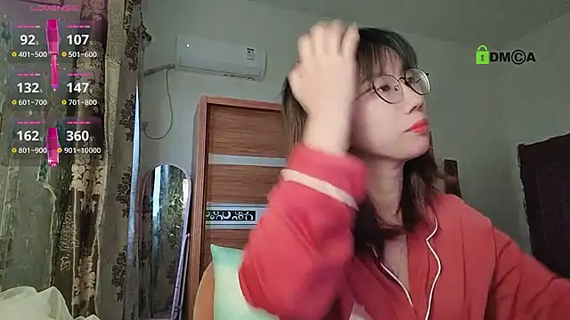 Lili 666 online show from 24, 10, 2025