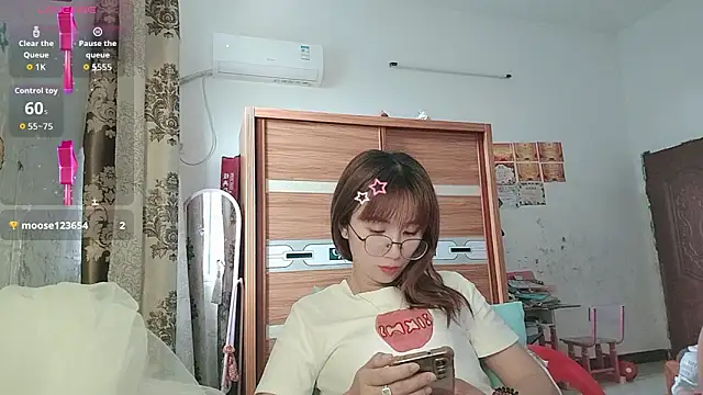 Lili 666 online show from 13, 4, 2026