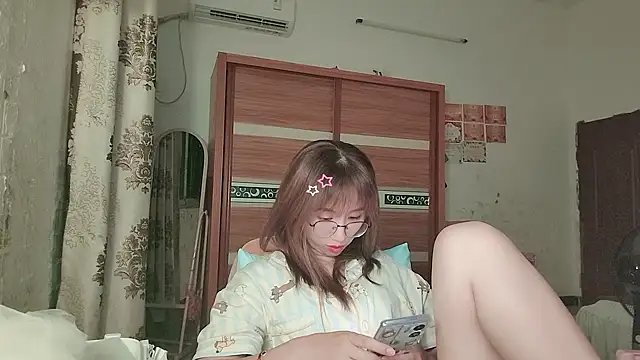 Lili 666 online show from 12, 7, 2026