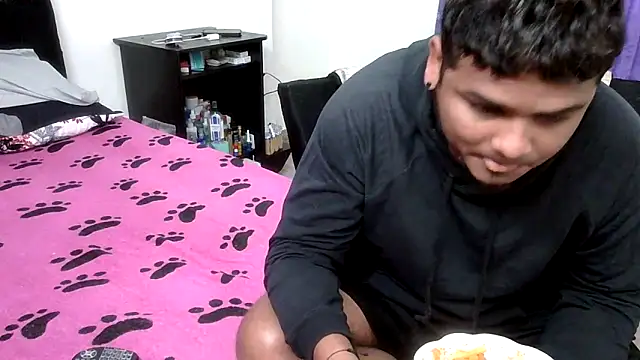 Boycuriousxxx online show from 6, 5, 2026
