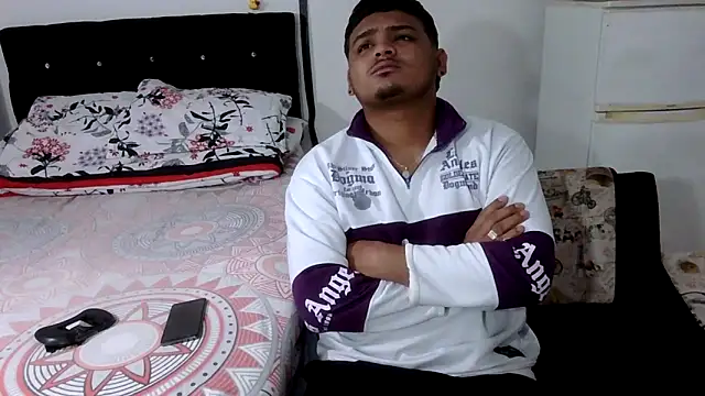 Boycuriousxxx online show from 2, 4, 2026