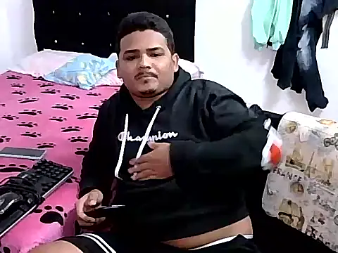 Boycuriousxxx online show from 15, 12, 2025