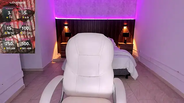 karlaa james online show from 24, 11, 2025