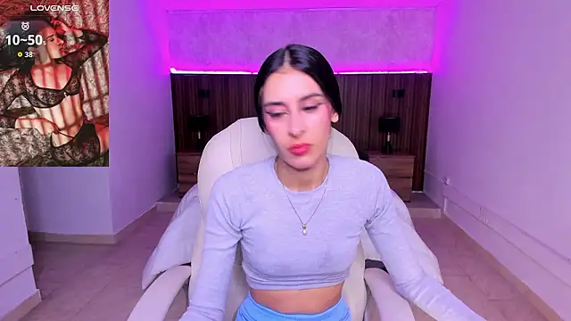 karlaa james online show from 10, 2, 2026