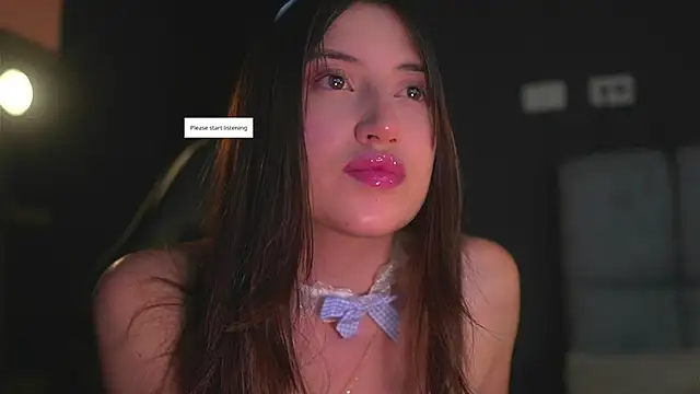 Snapshot of eimy22 chatting on 28, 10, 2025 eimy22 online show from 28, 10, 2025