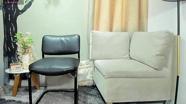 Miranda doll  online show from 12, 11, 2025