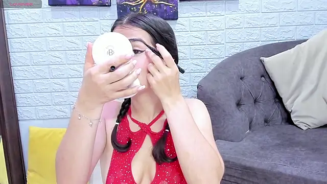 Miranda doll  online show from 19, 12, 2025