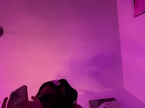 Onlypawzz online show from 25, 2, 2026