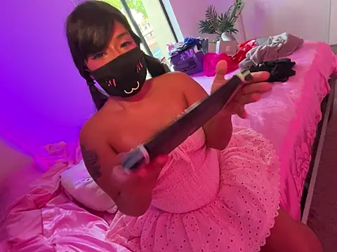 Onlypawzz online show from 3, 6, 2026
