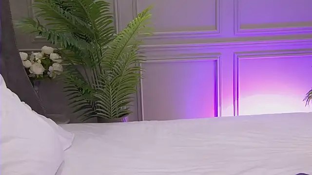 TrishaWinslet online show from 23, 11, 2025