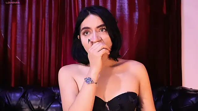 KasiaNoir  online show from 7, 4, 2026