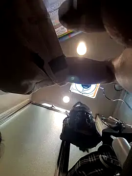 ILUV2TUCHMYKITTY online show from 3, 12, 2025