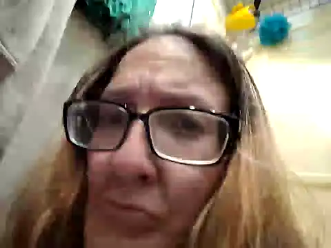 Snapshot of ILUV2TUCHMYKITTY chatting on 15, 9, 2025 ILUV2TUCHMYKITTY online show from 15, 9, 2025