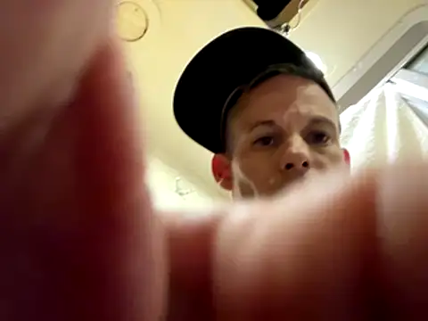 ILUV2TUCHMYKITTY online show from 26, 10, 2025