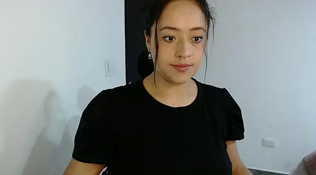 jjulietha95 online show from 22, 1, 2025