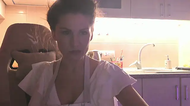 April o Nill online show from 20, 12, 2025