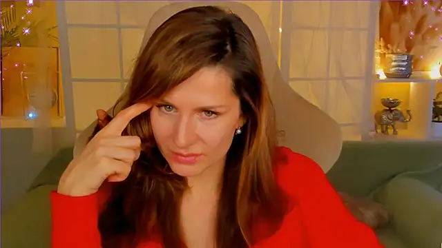 April o Nill online show from 19, 12, 2024