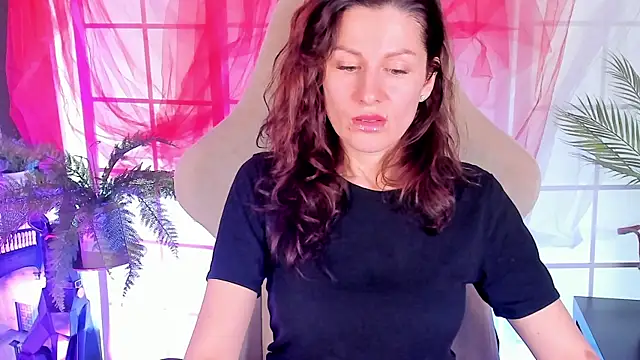 Snapshot of April_o_Nill chatting on 21, 11, 2025 April o Nill online show from 21, 11, 2025