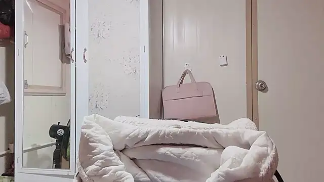 LinhChi 9x online show from 25, 11, 2025