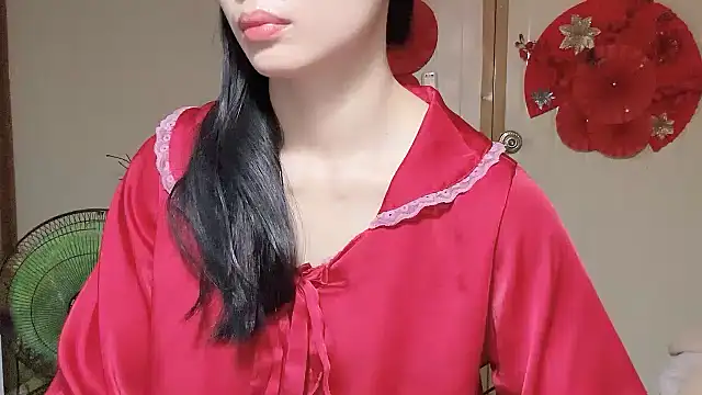 Snapshot of LinhChi_9x chatting on 18, 7, 2026 LinhChi 9x online show from 18, 7, 2026