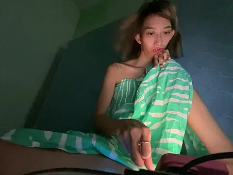 cave18hot online show from 11, 9, 2025