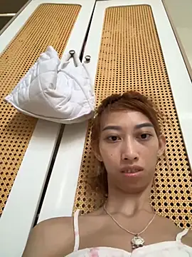 cave18hot online show from 13, 3, 2025