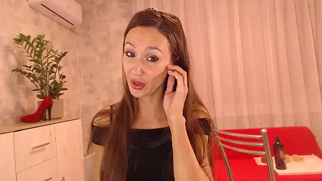 Snapshot of DanaPerezX chatting on 4, 3, 2025 DanaPerezX online show from 4, 3, 2025