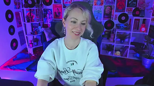 LylithSkye online show from 25, 1, 2025