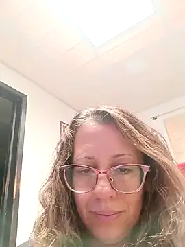 miss hanna07 online show from 13, 3, 2025