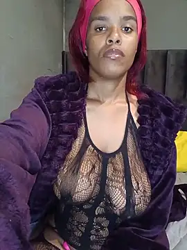 Snapshot of SexySlenderLexy chatting on 19, 5, 2026 SexySlenderLexy online show from 19, 5, 2026