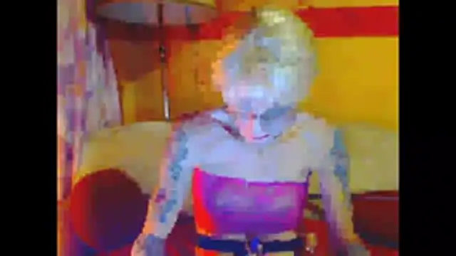 cuxladyboy online show from 15, 7, 2026