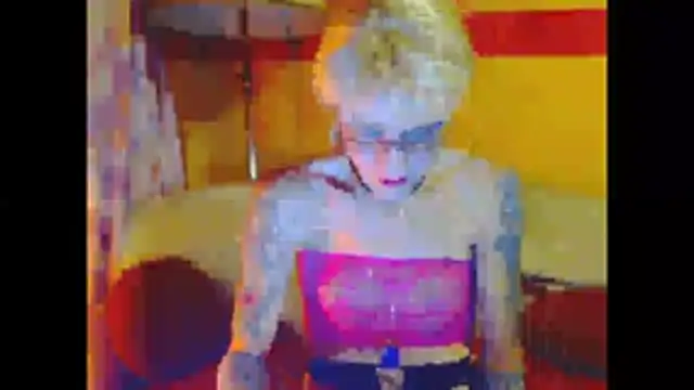 cuxladyboy online show from 3, 6, 2026