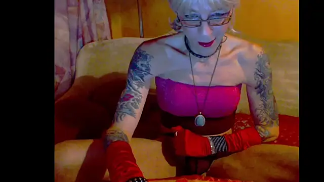 cuxladyboy online show from 3, 12, 2024