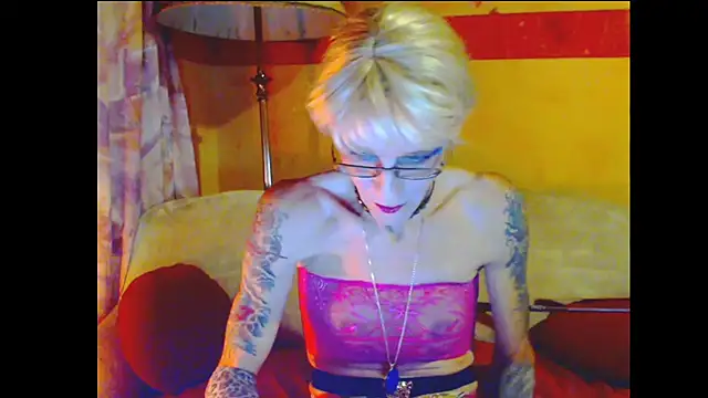 cuxladyboy online show from 29, 12, 2024