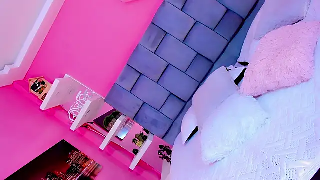 Saamanthaa11 online show from 21, 4, 2026