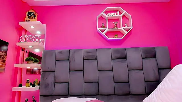 Saamanthaa11 online show from 17, 3, 2026