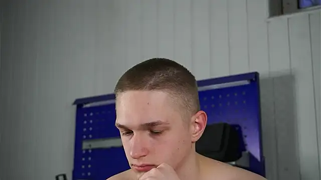 dustyn fox online show from 8, 3, 2026