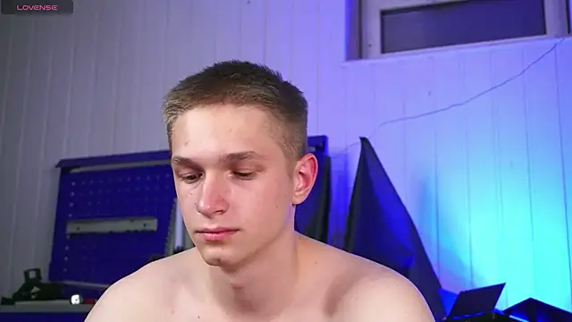 dustyn fox online show from 31, 10, 2025