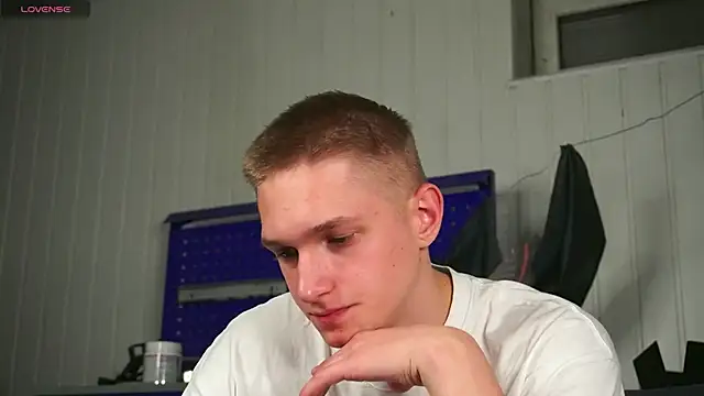 dustyn fox online show from 21, 10, 2025