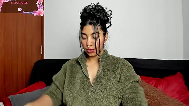Snapshot of jasmine_bunny_ chatting on 23, 1, 2025 jasmine bunny online show from 23, 1, 2025