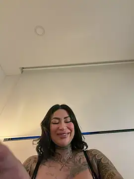 Iam Annii online show from 6, 4, 2026