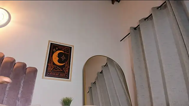 Snapshot of sky_caroline chatting on 21, 10, 2025 sky caroline online show from 21, 10, 2025