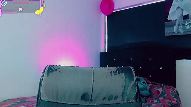 Snapshot of Kendall_hornyy chatting on 7, 5, 2026 Kendall hornyy online show from 7, 5, 2026
