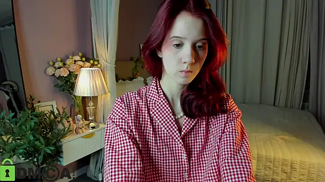 Dearly Emily online show from 17, 12, 2025