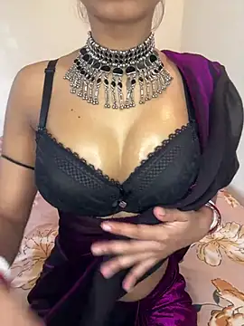 Hot-sexy222 online show from 26, 1, 2025