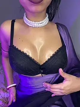 Hot-sexy222 online show from 2, 2, 2025